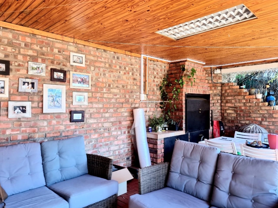 4 Bedroom Property for Sale in Royldene Northern Cape